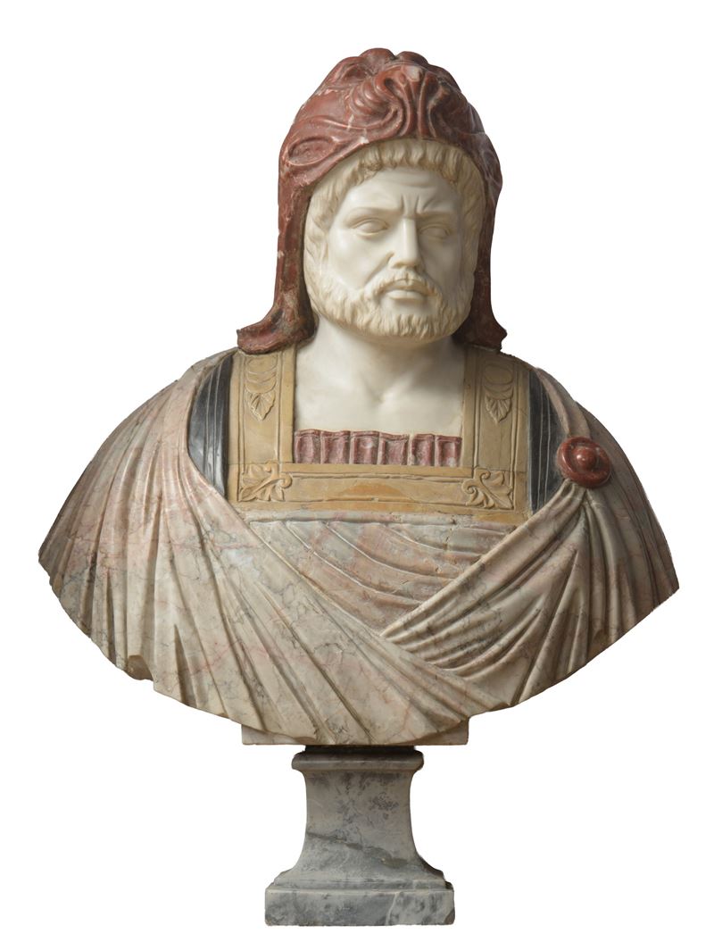Italia, metà XX secolo, Grande busto di Ercole con il vello, scultura in marmi policromi