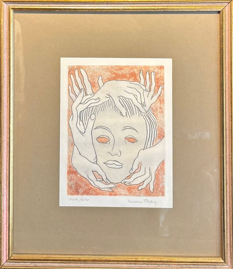 Maschera e mani