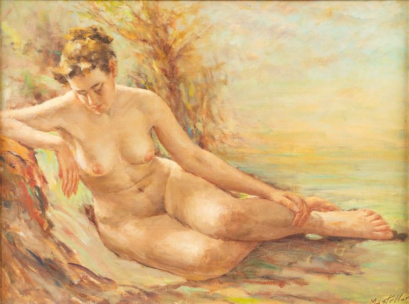 Figura femminile distesa