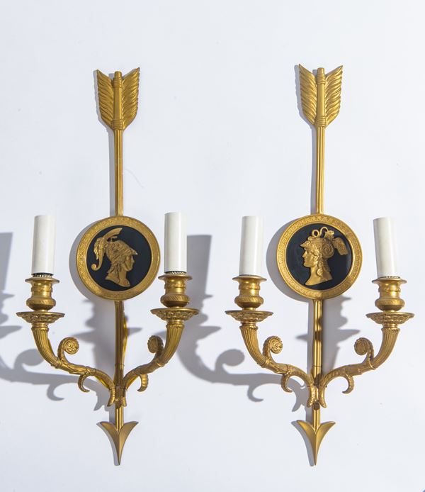 Coppia di appliques