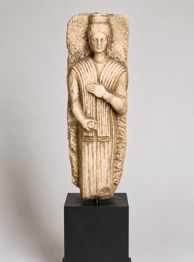 Scultura raffigurante la Dea di Berlino, marmo