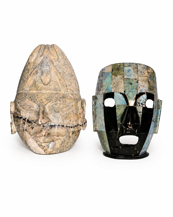 Coppia di maschere decorative