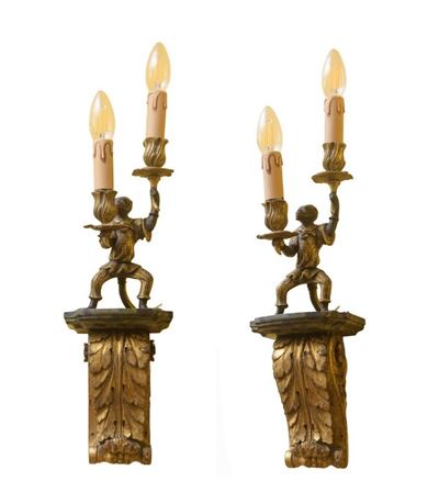 Veneto, Coppia di appliques a due luci in legno e bronzo
