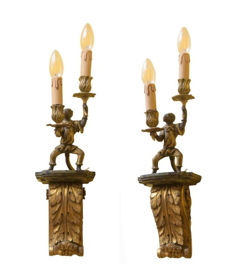 Veneto, Coppia di appliques a due luci in legno e bronzo