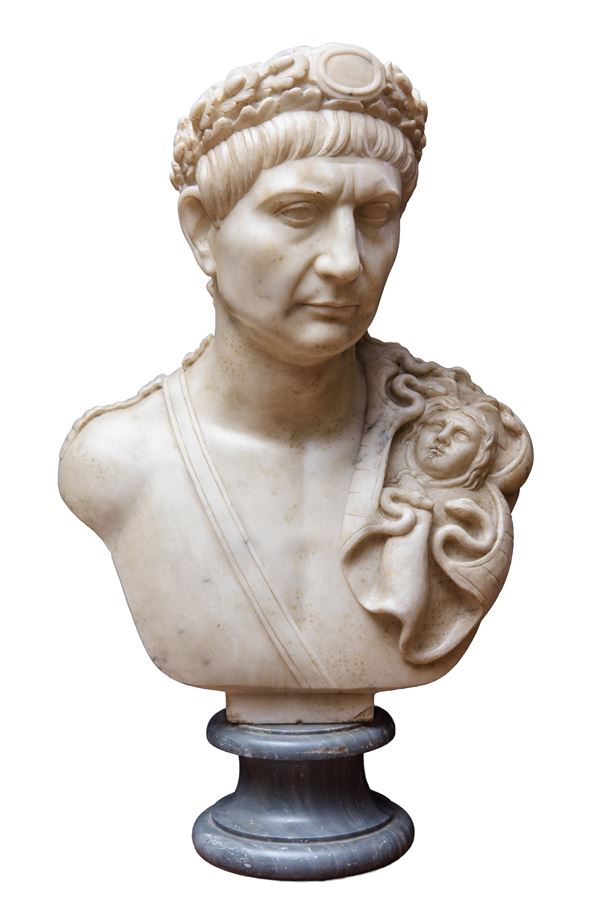Grande busto di Traiano