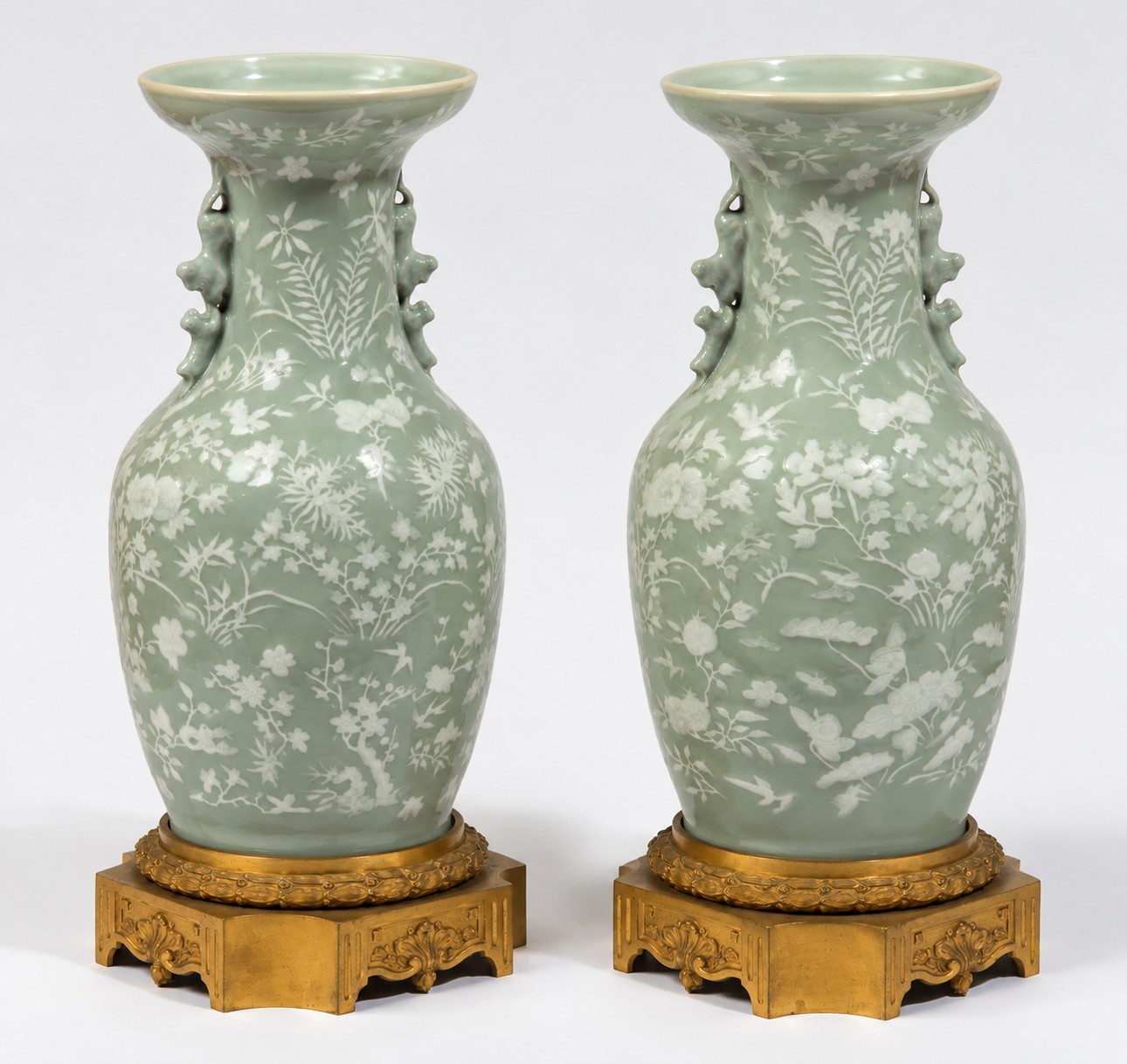 Rara Coppia di Vasi in Porcellana Celadon, Longquan