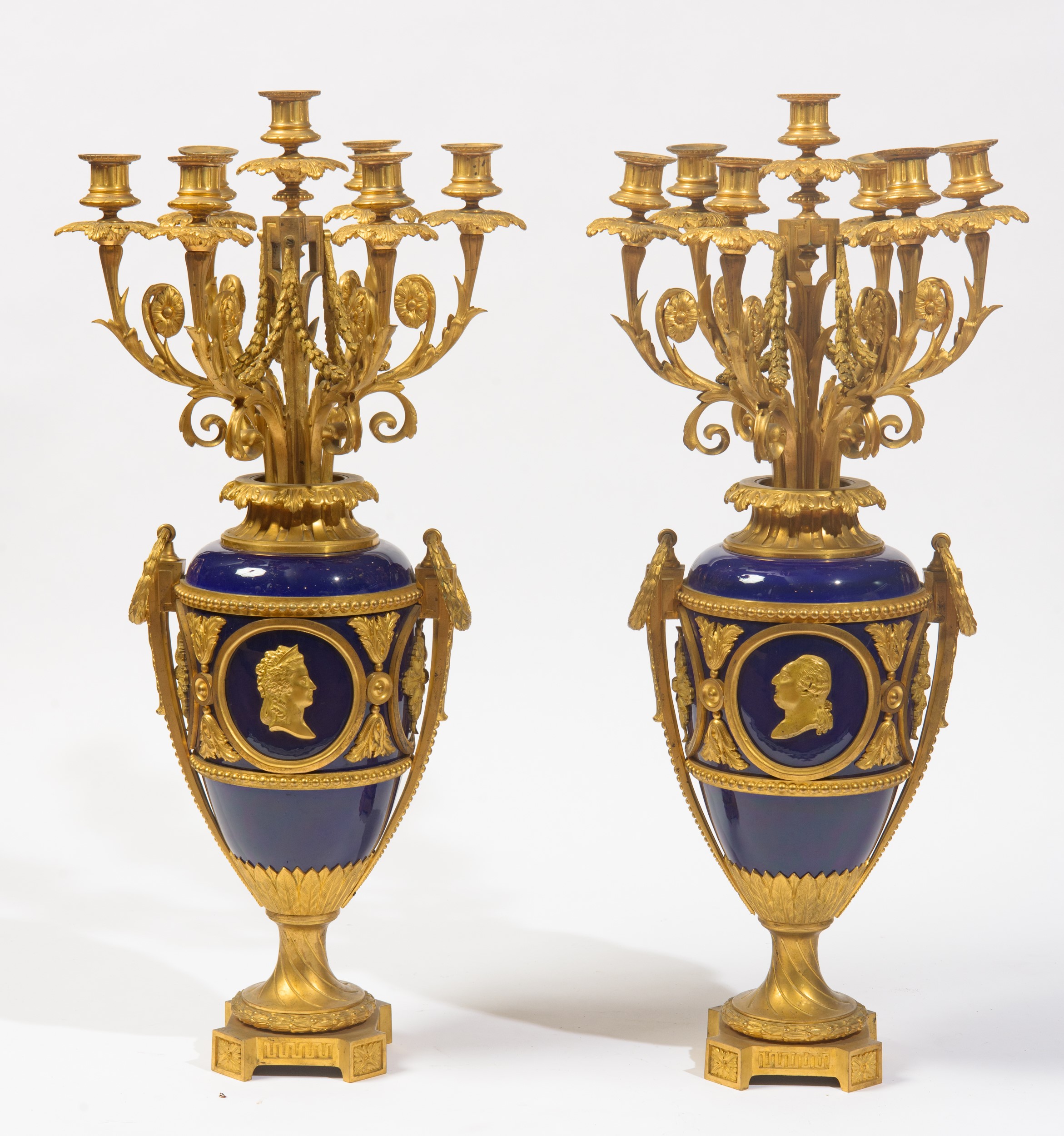 Coppia di Candelabri