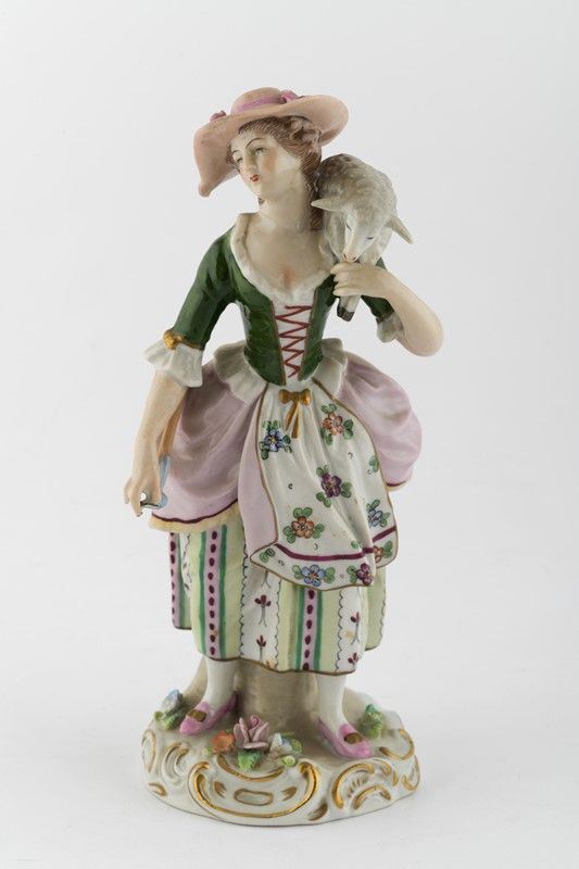 Damigella con agnello