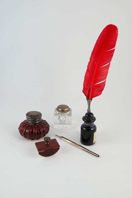 Lot of three inkwells