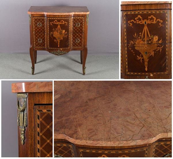 Commod&#233; with two drawers