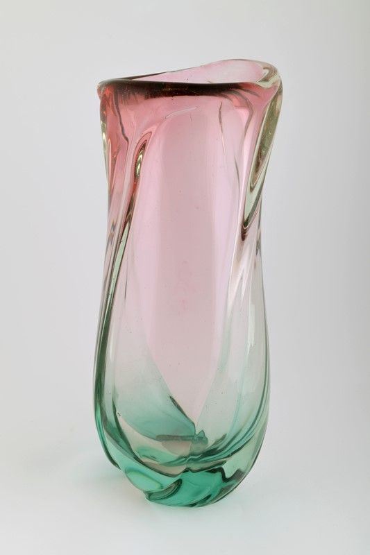 Vaso scultura in vetro a nuages rosa e verde