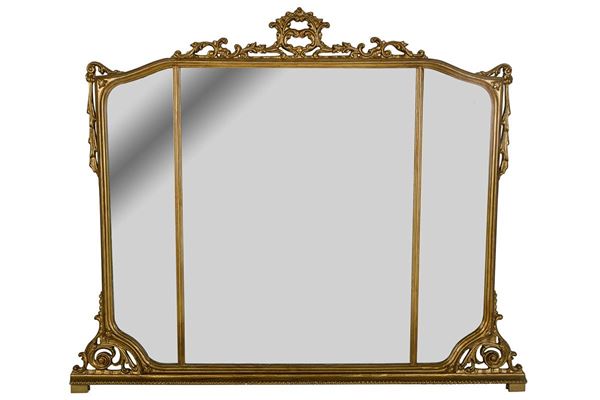 Trilobate mirror in gilded wood
