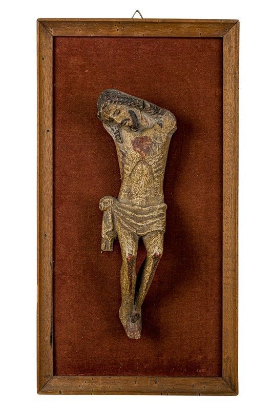Cristo in legno intagliato e laccato