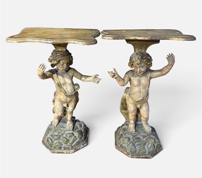 Coppia di Gueridon con Figure di Putti