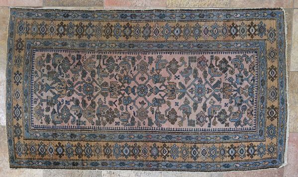 Kirman carpet