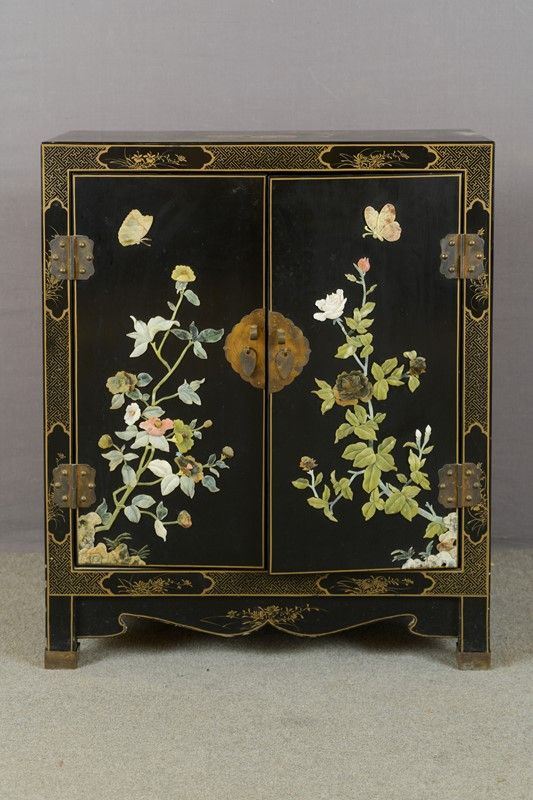 Credenza a due sportelli