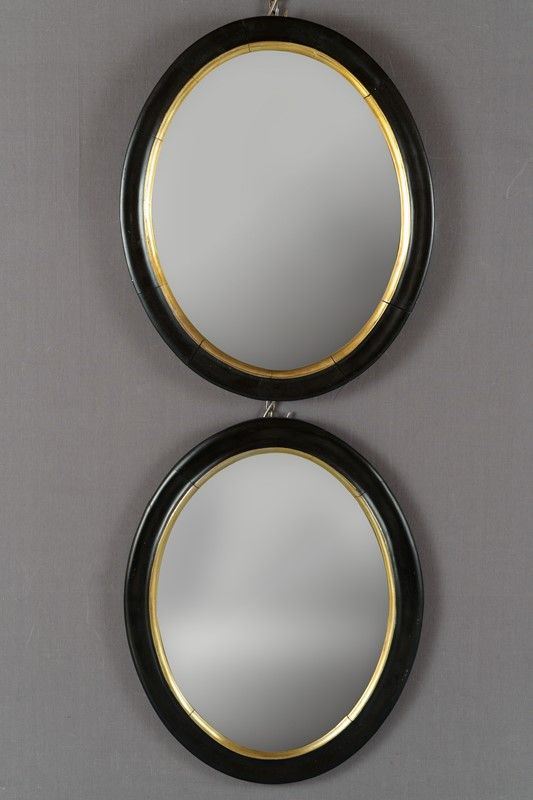 Pair of mirrors