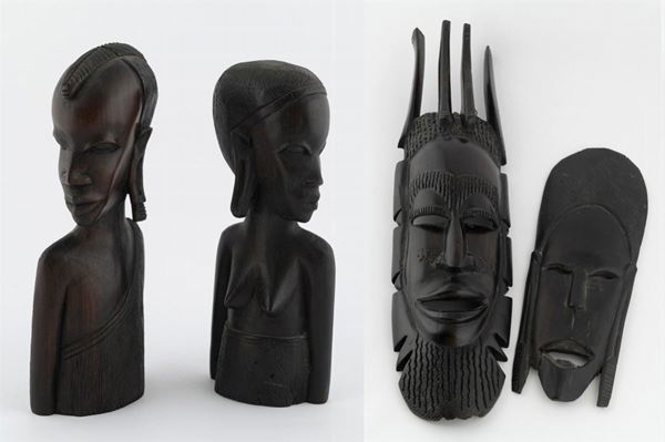 Lotto di due maschere e due sculture
