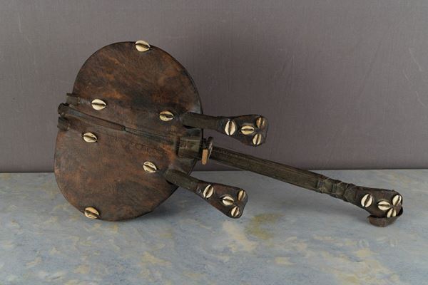 Imzad strumento musicale a sei corde