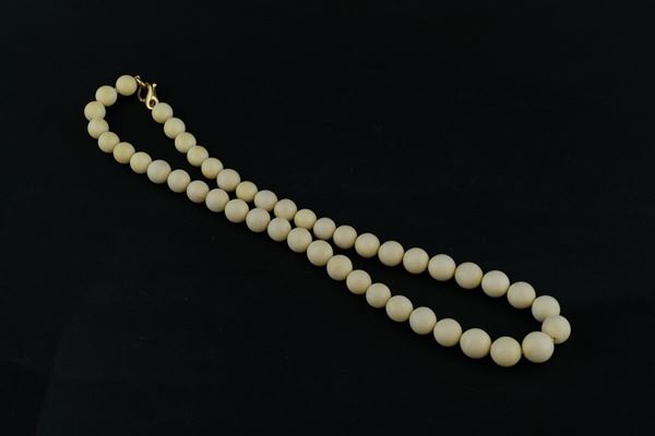 Collana in avorio